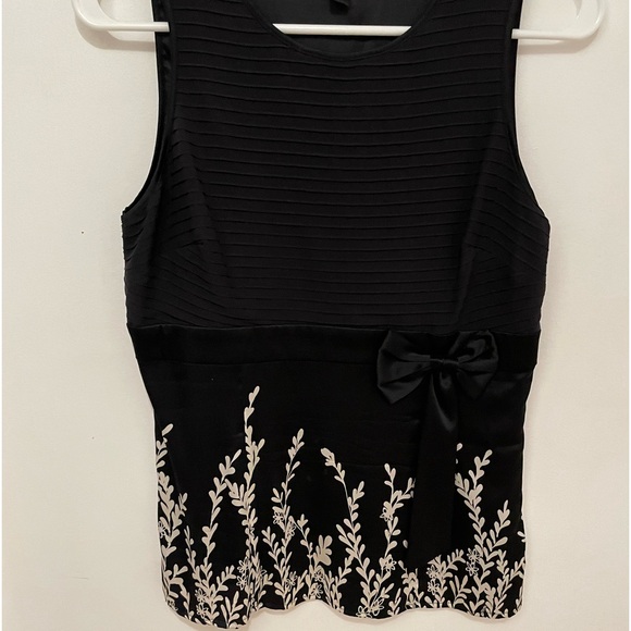 Beautiful black and white BeBe top - Picture 1 of 5